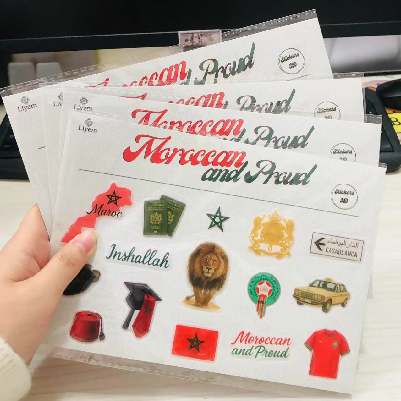 Купольные наклейки из эпоксидной смолы